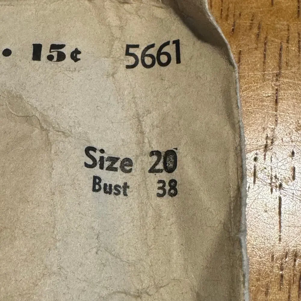 Vintage 1943 DuBarry Sewing Pattern 5661 Pinafore House Dress Size 20 Bust 38